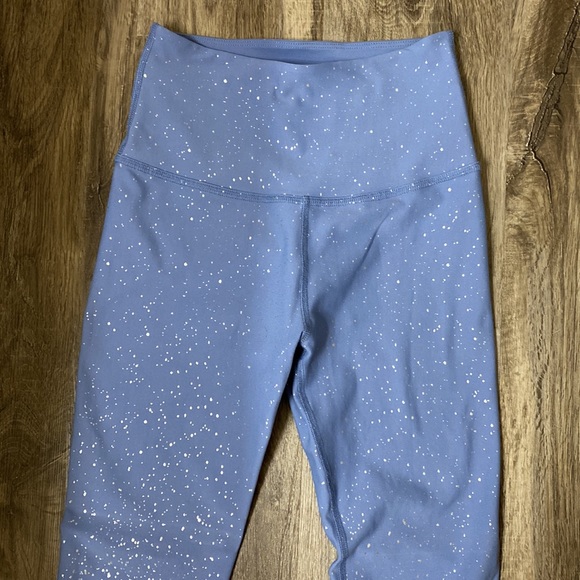 Beyond Yoga High Waisted Alloy Ombre Midi Leggings - Picture 6 of 13